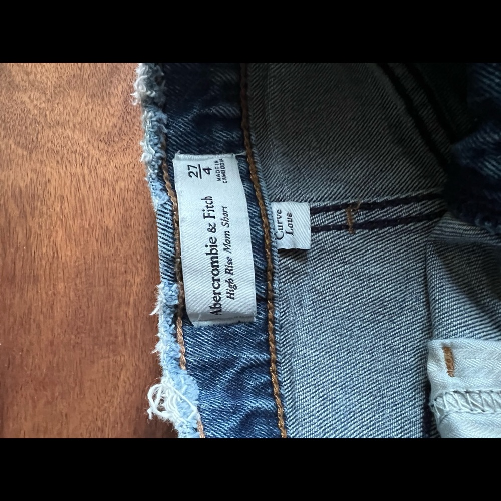 Curve Love Mom Shorts high rise Abercrombie and Fitch 27 - Picture 3 of 3